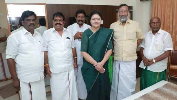 என்ன செய்தார் 