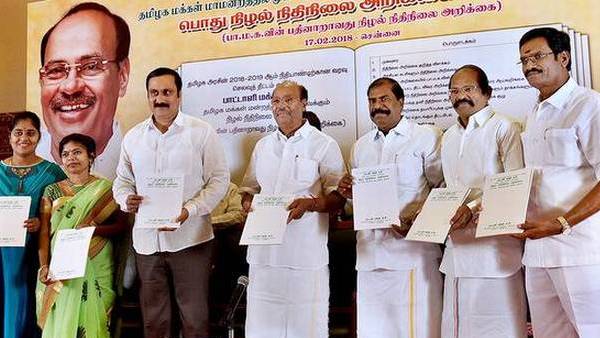 ஆண்டுக்கு ரூ.1 லட்சம் கோடி தொழில் முதலீடு 