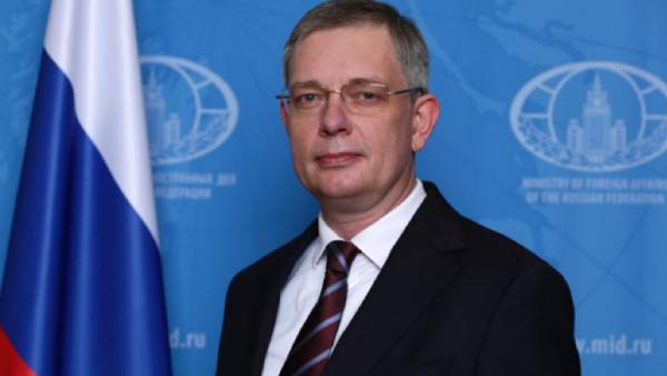 ரஷ்ய தூதர் 