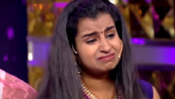 ஒன்றரை மணி நேரம் நிகழ்ச்சி 