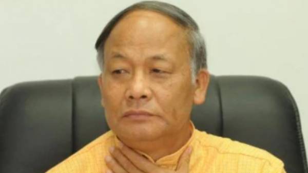 சரியும் காங்கிரஸ் சரியும் காங்கிரஸ்