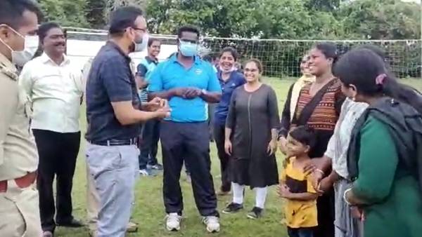  நானும் ஐ..ஏ.எஸ் தான்