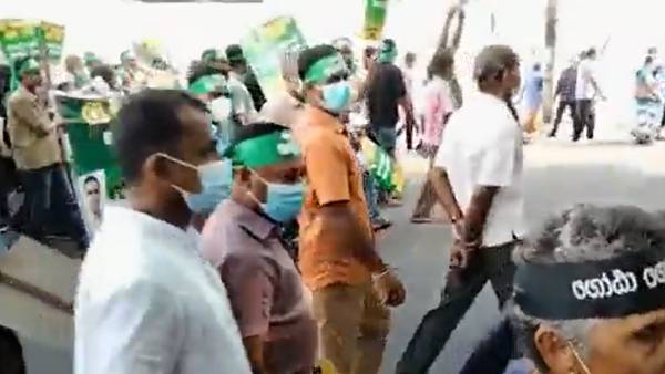 மக்கள் போராட்டம் 