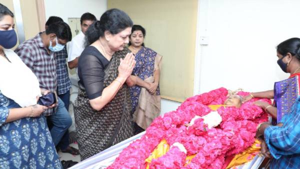 சசிகலா