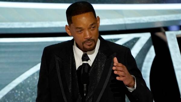 பகிரங்கமாக மன்னிப்பு 