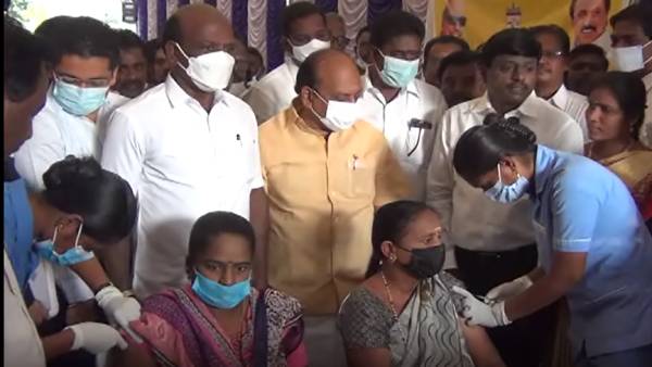 கொரோனா தடுப்பூசி முகாம் கொரோனா தடுப்பூசி முகாம்