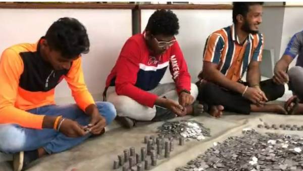 ஏன் இப்படி? 