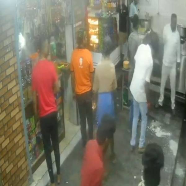  கொலை கொள்ளை வழக்குகள் 