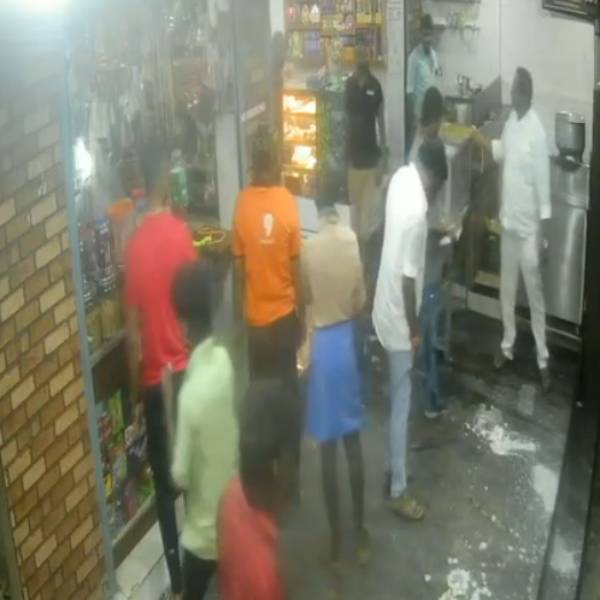 ரவுடிகள் கைது 