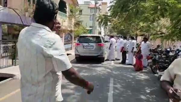 தொண்டர்களின் கருத்து 