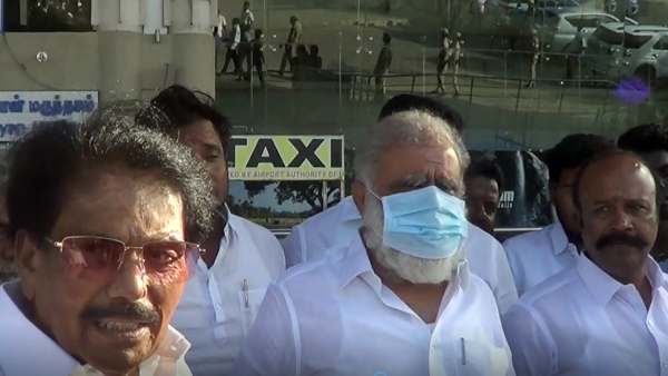 மதுரை விமான நிலையம் 