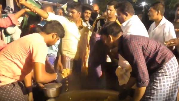 வெளிநாட்டு பக்தர்கள் வெளிநாட்டு பக்தர்கள்