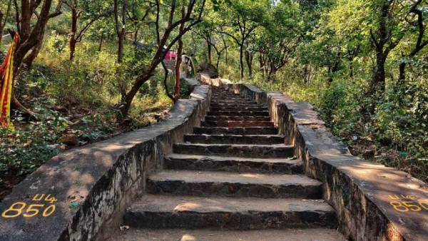 22 சதுர கி.மீ. 22 சதுர கி.மீ.