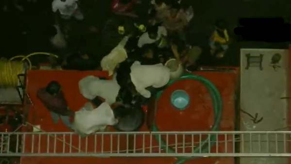 எதிர்க்கட்சித் தலைவர் குற்றச்சாட்டு எதிர்க்கட்சித் தலைவர் குற்றச்சாட்டு