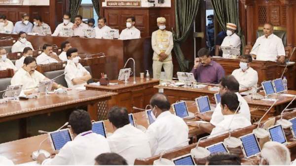  ஏகமனதாக நிறைவேற்றம்