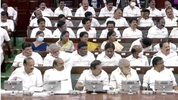 பெண் பிள்ளைகள் 