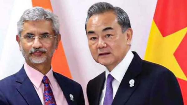 முன்னறிவிப்பின்றி இந்தியா வந்த வாங் இ 