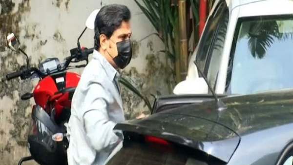 விசாரணைக்கு ஆஜர் 