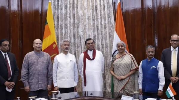 மாலத்தீவு, இலங்கை பயணம் மாலத்தீவு, இலங்கை பயணம்