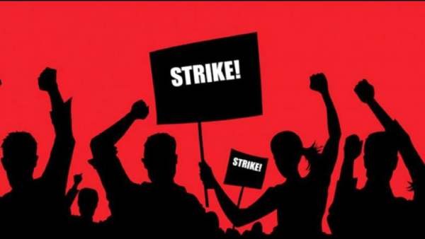  அரசு ஊழியர்கள்