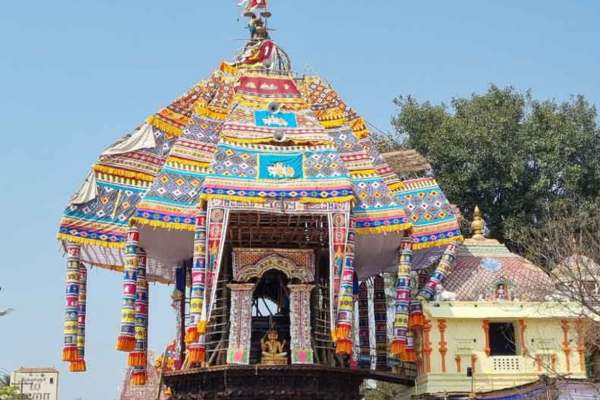 ஆசியாவின் மிகப்பெரிய தேர் ஆசியாவின் மிகப்பெரிய தேர்