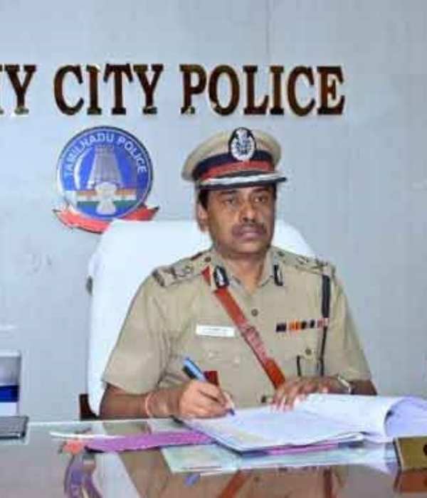 நகைகளை உருக்கி நகைகளை உருக்கி
