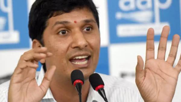 சவுரப் பரத்வாஜ் சவுரப் பரத்வாஜ்