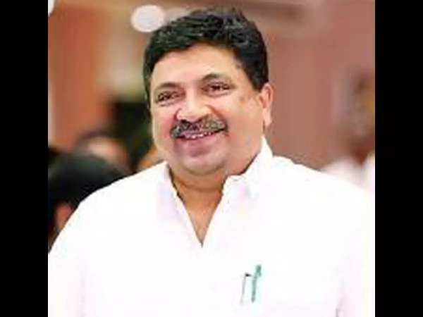  15 கவுன்சிலர்கள்