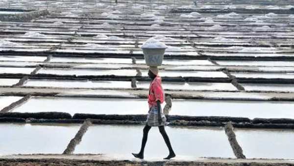  உற்பத்தி பாதிப்பு