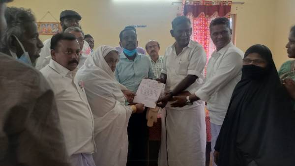 தலைமை உத்தரவை மீறிய நகர திமுகவினர் தலைமை உத்தரவை மீறிய நகர திமுகவினர்