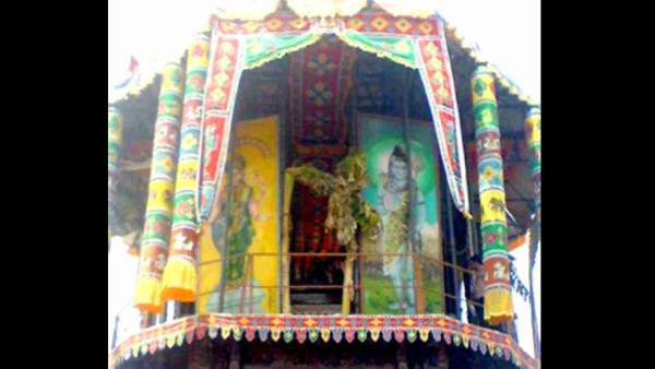 தீ பிடித்த நாமக்கல் தேர் 