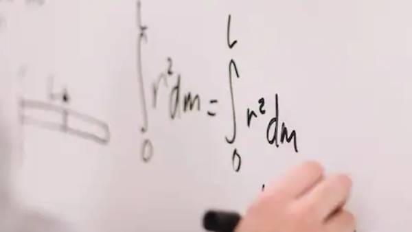 இயக்குனர் கூறுவது என்ன? 