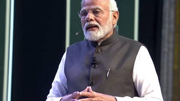 பிரதமர் நரேந்திர மோடி 