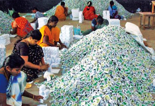 5 லட்சம் தொழிலாளர்கள் 5 லட்சம் தொழிலாளர்கள்