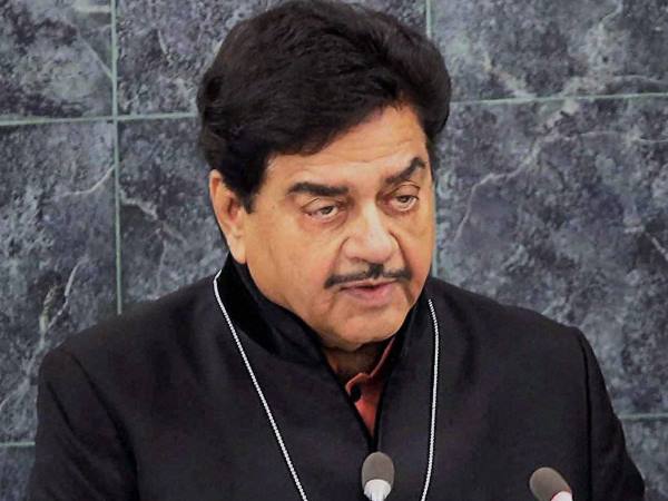 இரண்டிலும் திரிணாமூல் வெற்றி 