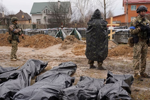 பொதுமக்களின் உடல்கள்