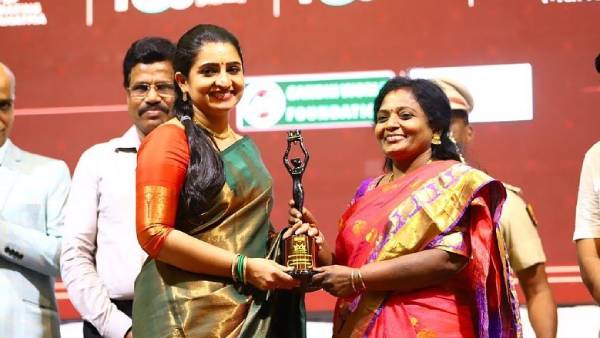  சுஜிதாவுக்கு விருது 