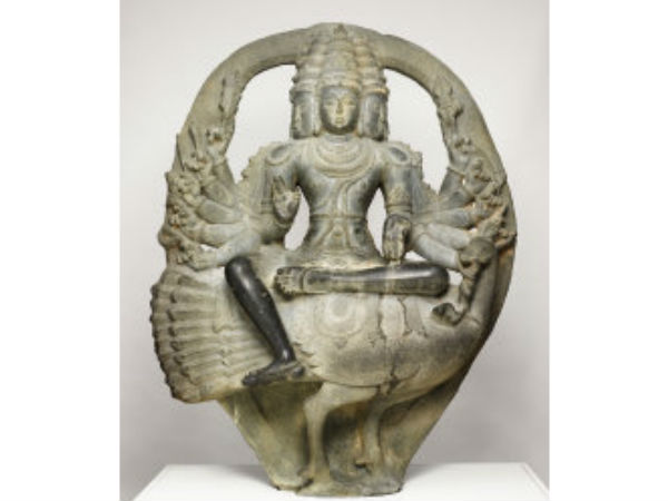 சிற்ப அமைதி 