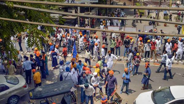 வன்முறை- துப்பாக்கிச்சூடு 