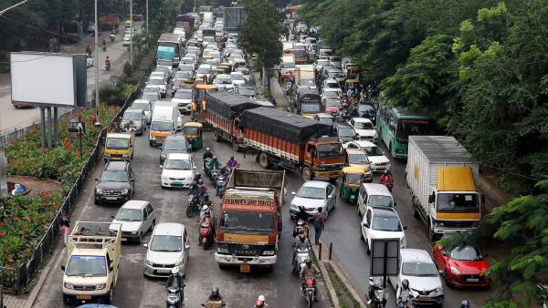 தடை மேல் தடை 