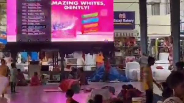 பக்தி சேனலில் சினிமா பாடல்கள் 