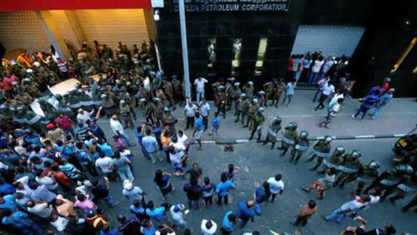 எல்லாமே தட்டுப்பாடு 