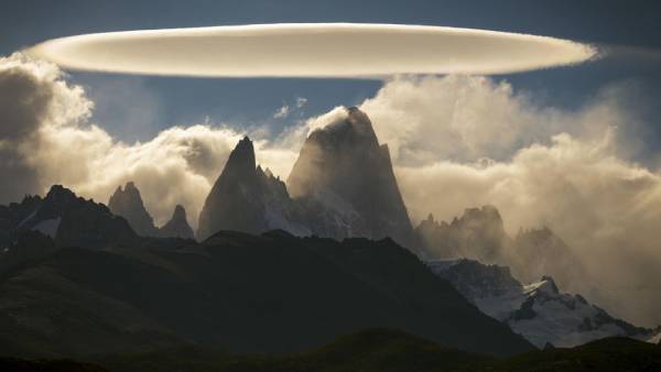 வேற்று கிரக வாசிகளா? வேற்று கிரக வாசிகளா?