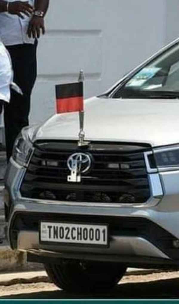 கார் உதயநிதி 