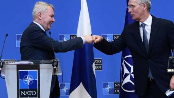 நடுநிலை நிலைப்பாடு நடுநிலை நிலைப்பாடு