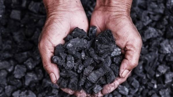  ரயில் மூலம் நிலக்கரி 