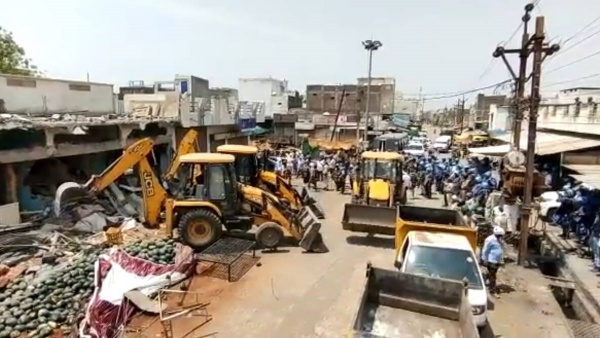 2.5 கோடி சொத்துகள்