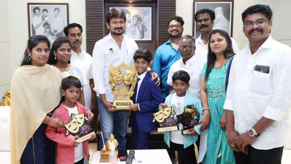முதல் வென்ற இளந்தமிழுக்கு உதயநிதி பாராட்டு 