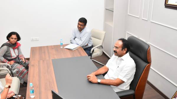 கோவைக்கு முக்கியத்துவம் கோவைக்கு முக்கியத்துவம்