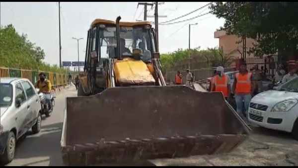 இடிப்பு இடிப்பு